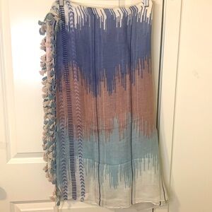 Nordstrom Caslon linen blend square wrap in pink combo with tassels 55X59